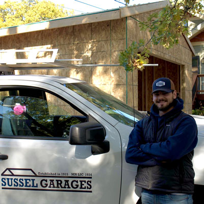 Trent Gutterman Headshot Photo