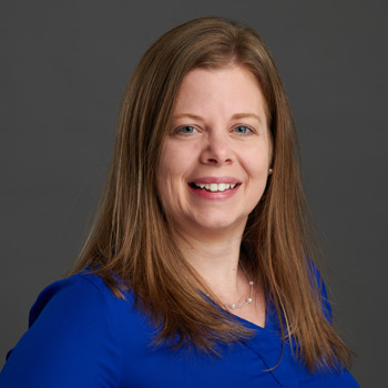 Lori Wiik Headshot Photo